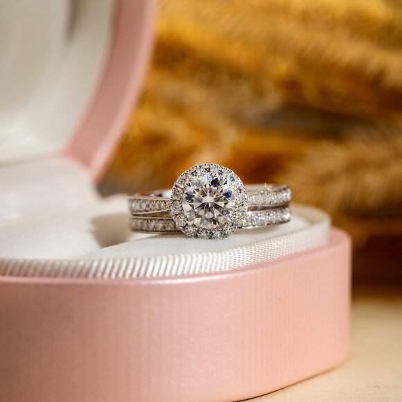 Halo Round Cut Diamond Bridal Set Sparkling Diamond Engagement Ring